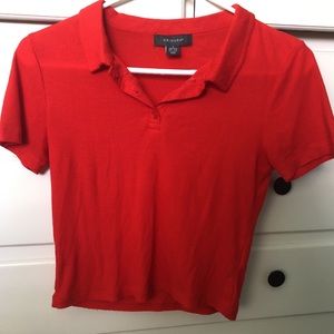 Cropped red tee